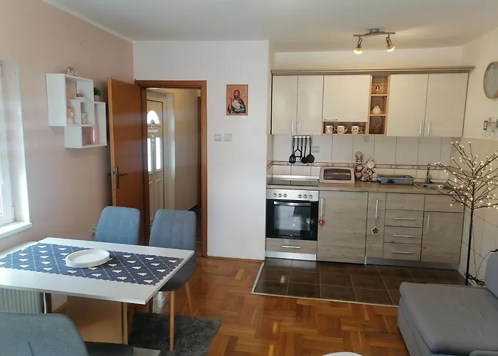 公寓 Pahulja 兹拉蒂博尔